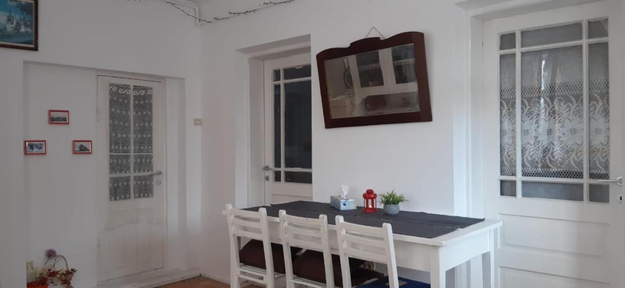 Apartament La poteca ursului Apartment Buşteni Exterior foto